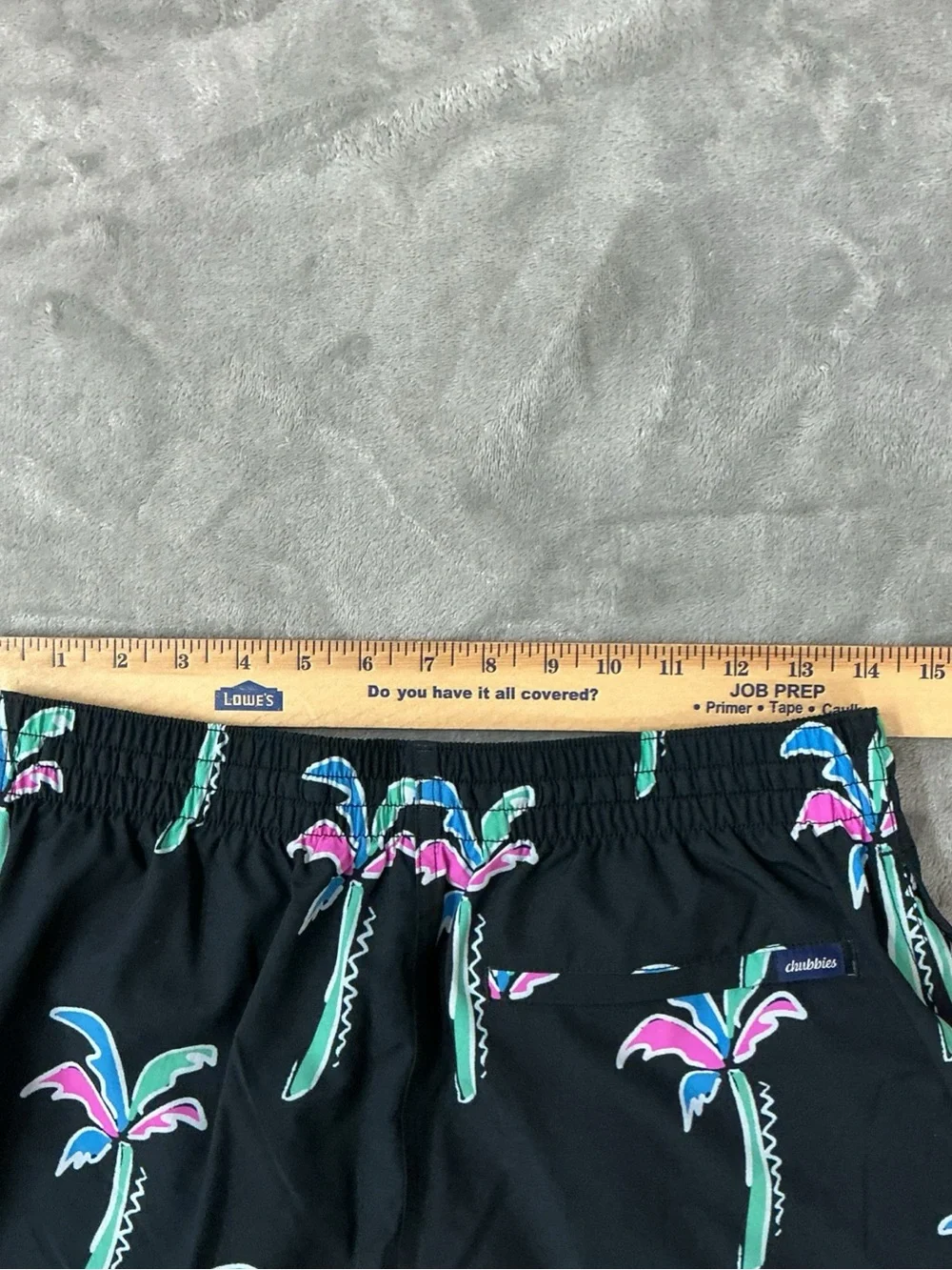 Chubbies Havana Nights Stretch 5.5” Swim Trunks Men’s Medium mesh liner NWT